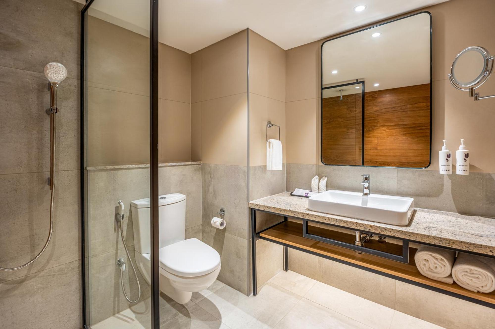 Park Inn & Suites By Radisson Thrissur East Fort Экстерьер фото